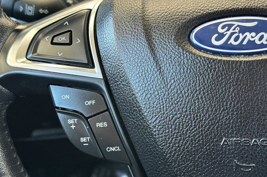 Thumbnail: 2022 Ford Edge - 29