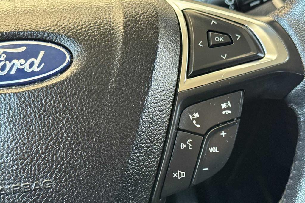 Thumbnail: 2022 Ford Edge - 30