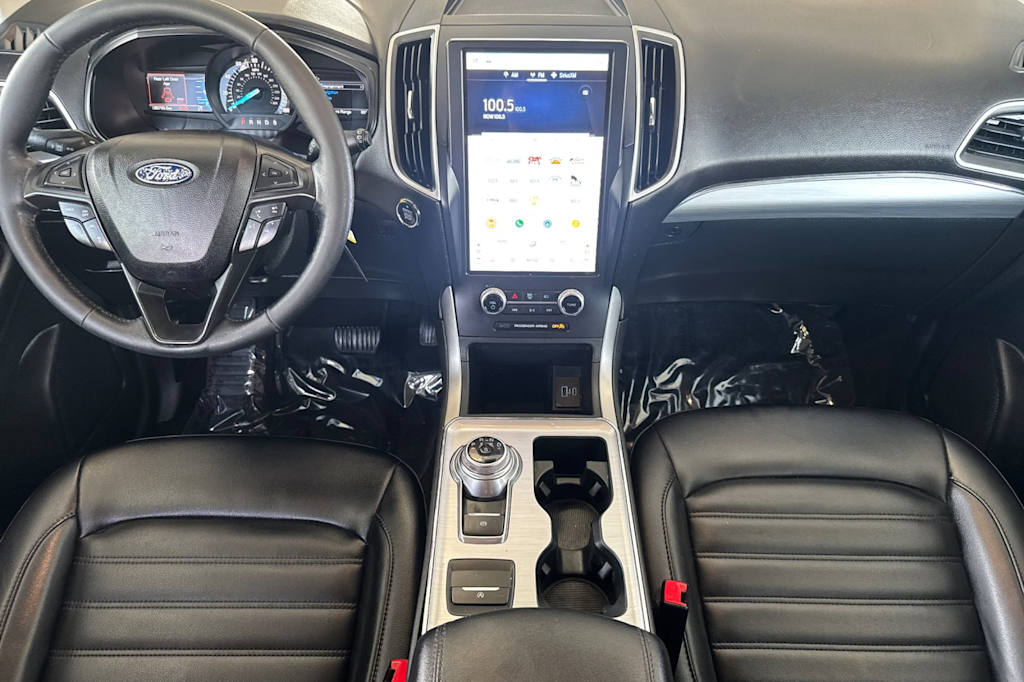 Thumbnail: 2022 Ford Edge - 2