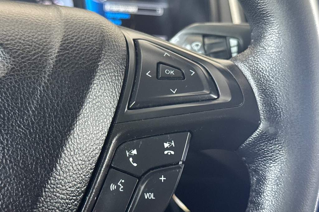Thumbnail: 2022 Ford Edge - 29