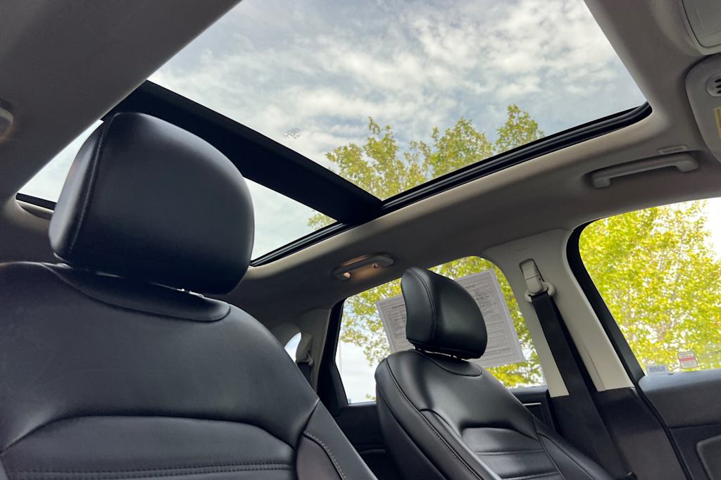 Thumbnail: 2019 Ford Edge - 24