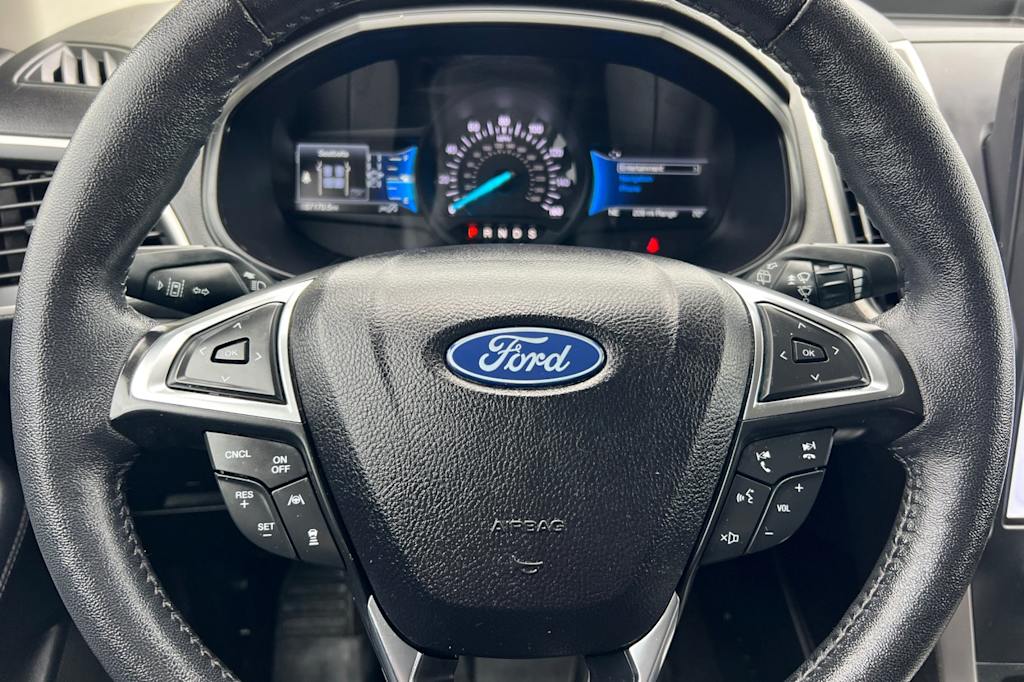Thumbnail: 2022 Ford Edge - 29