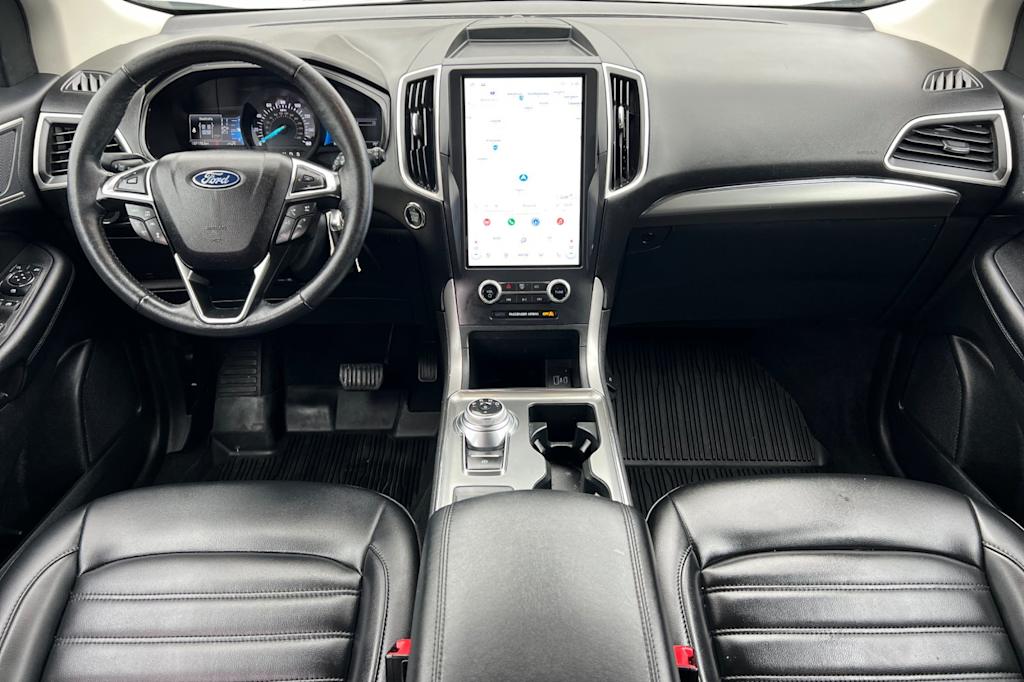 Thumbnail: 2022 Ford Edge - 2
