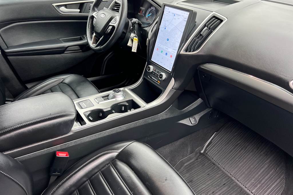 Thumbnail: 2022 Ford Edge - 13