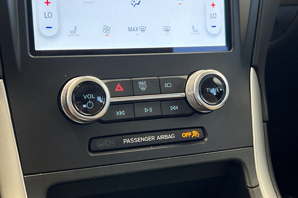 Thumbnail: 2024 Ford Edge - 27