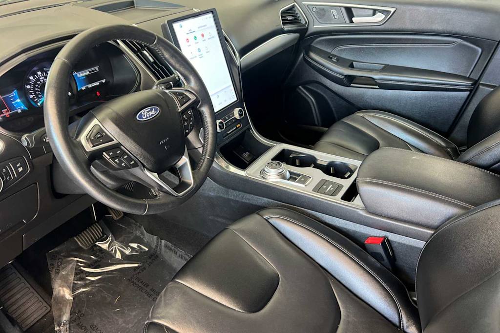 Thumbnail: 2022 Ford Edge - 8