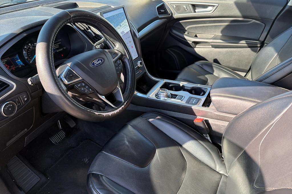 Thumbnail: 2022 Ford Edge - 2
