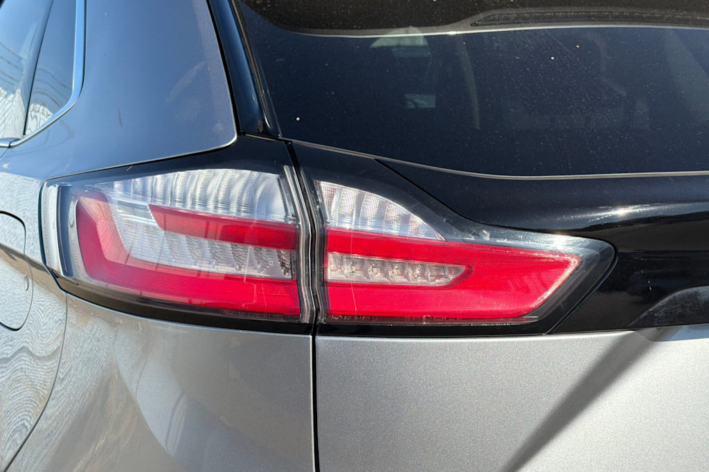 Thumbnail: 2022 Ford Edge - 25
