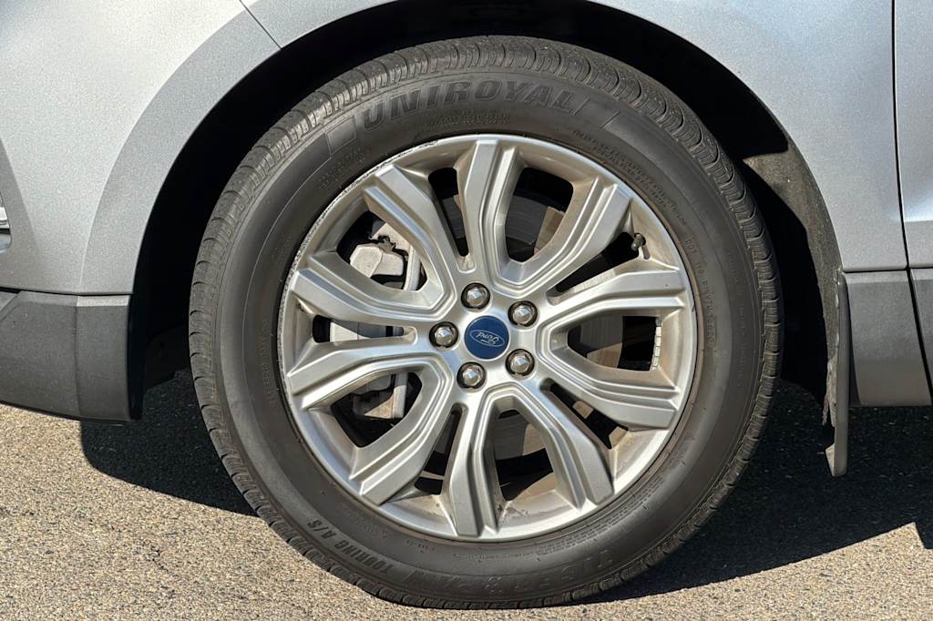 Thumbnail: 2022 Ford Edge - 8