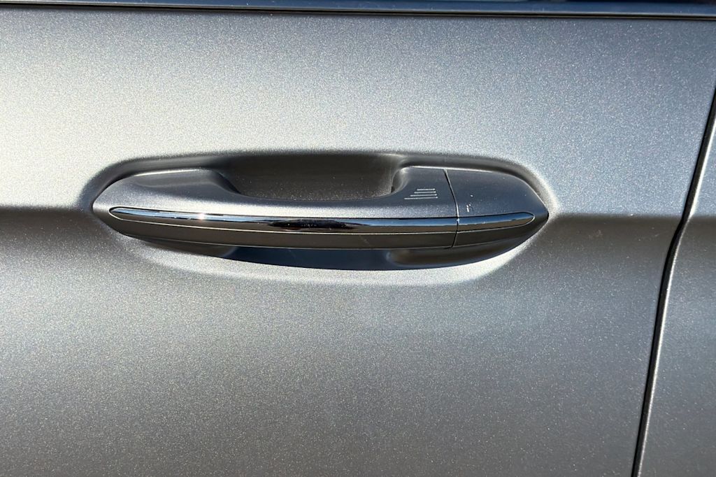 Thumbnail: 2022 Ford Edge - 9