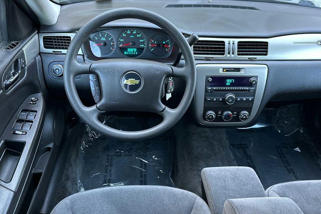 2011 Chevrolet Impala LS 9