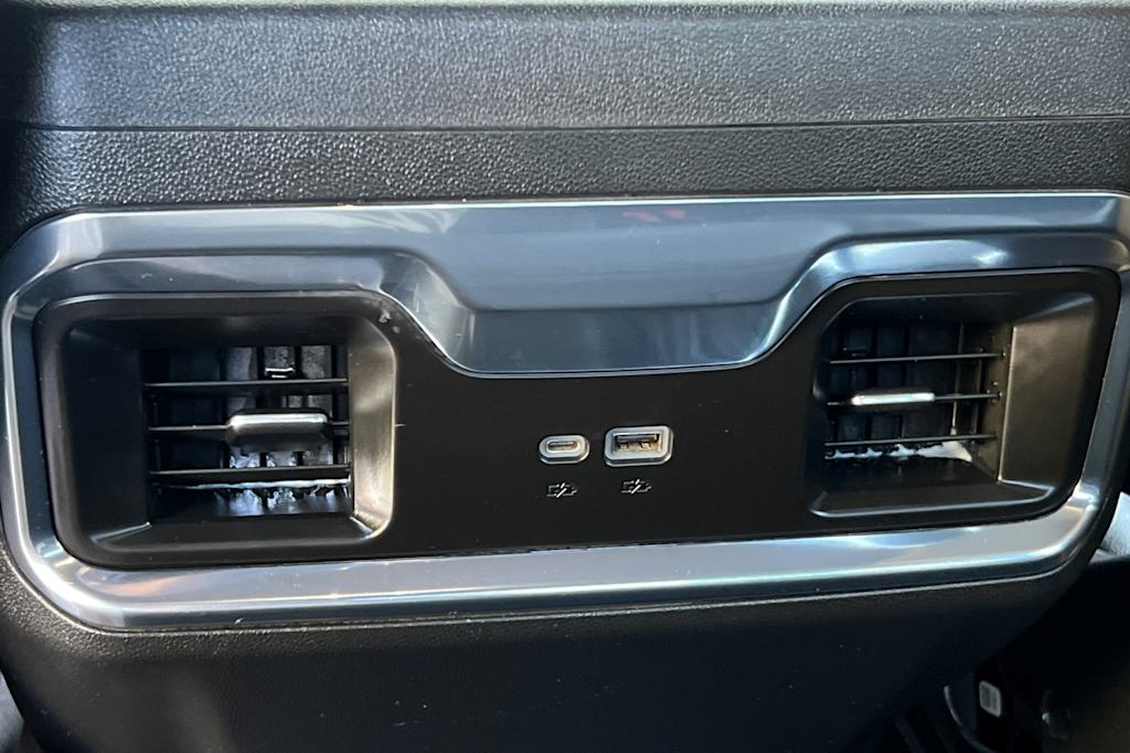 Thumbnail: 2023 Chevrolet Silverado 1500 - 22