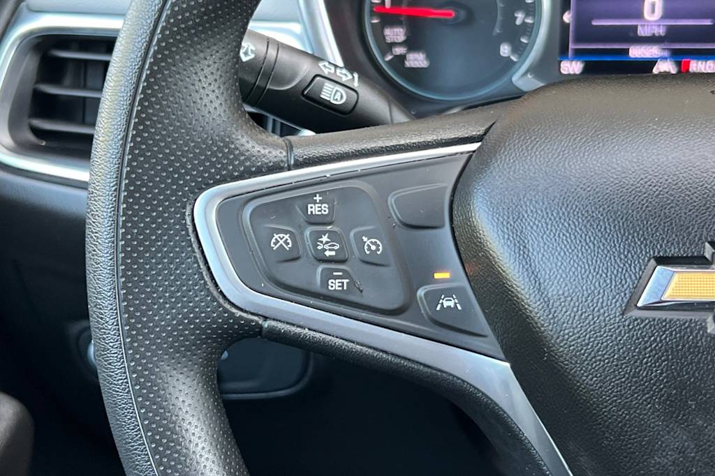 Thumbnail: 2022 Chevrolet Equinox - 30