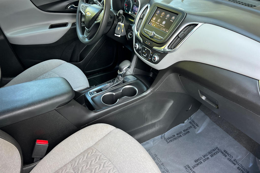 Thumbnail: 2022 Chevrolet Equinox - 13