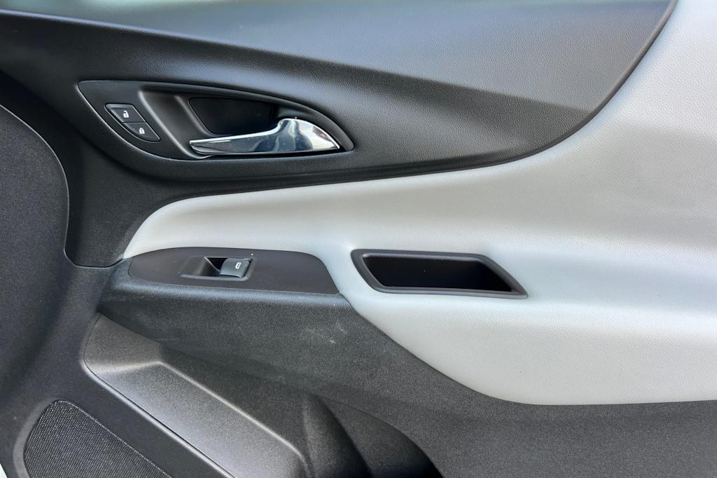Thumbnail: 2022 Chevrolet Equinox - 25