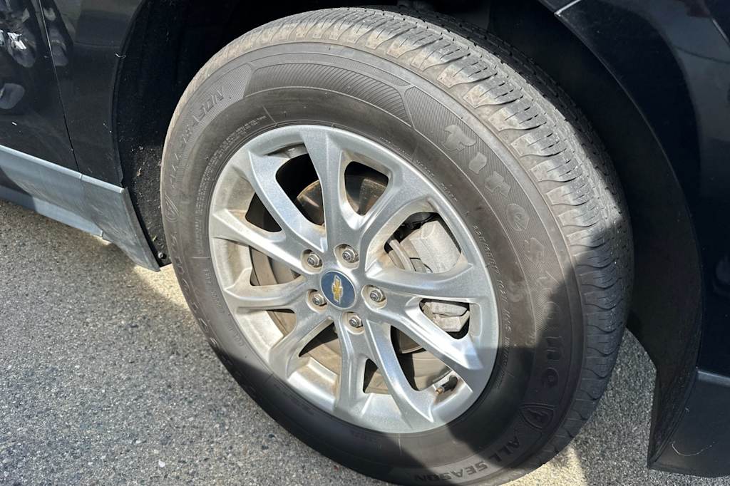 Thumbnail: 2020 Chevrolet Equinox - 6