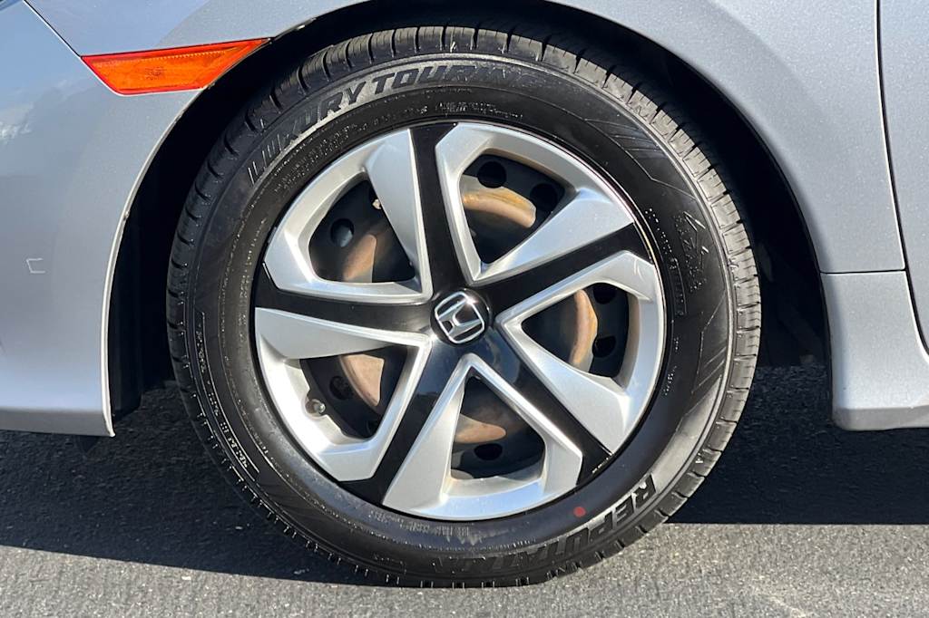 Thumbnail: 2018 Honda Civic - 8