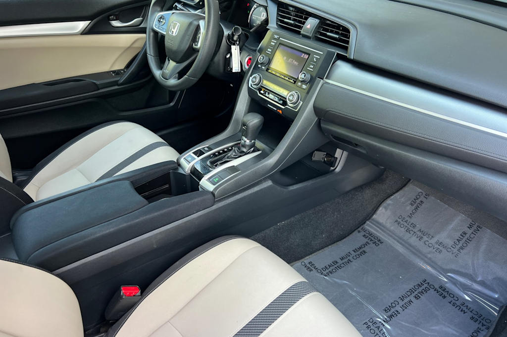 Thumbnail: 2016 Honda Civic - 12