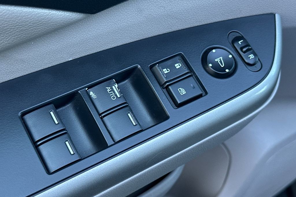 Thumbnail: 2014 Honda CR-V - 23