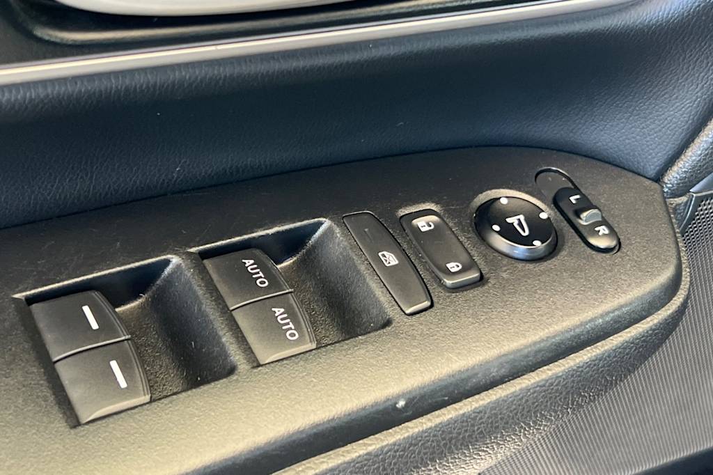 Thumbnail: 2021 Honda CR-V - 20