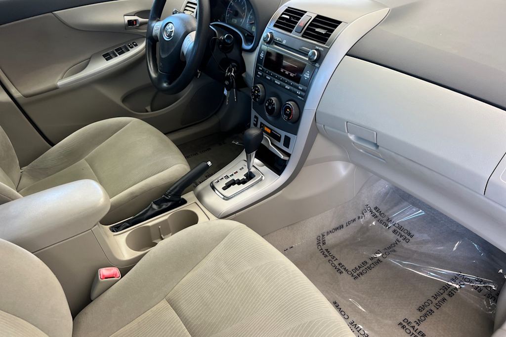 Thumbnail: 2011 Toyota Corolla - 12
