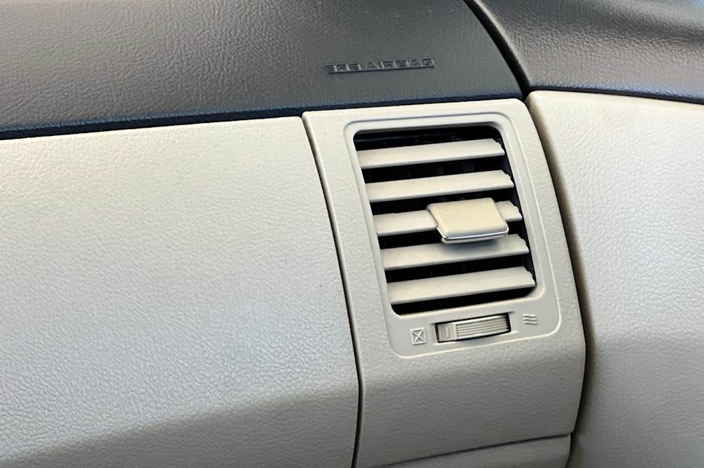 Thumbnail: 2011 Toyota Corolla - 22