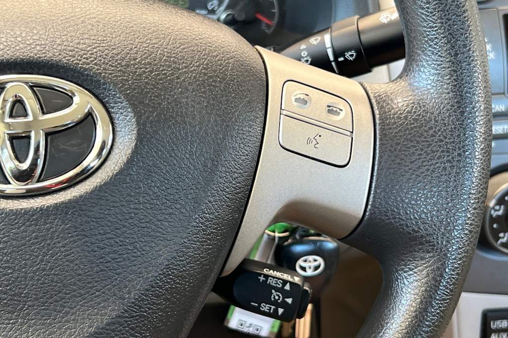 Thumbnail: 2011 Toyota Corolla - 27