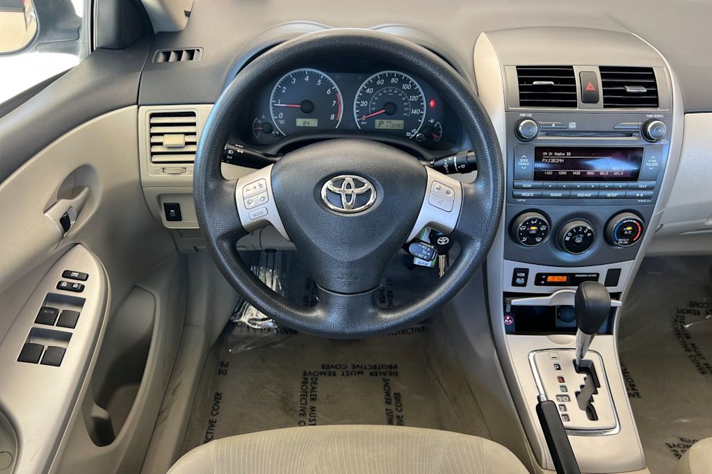 Thumbnail: 2011 Toyota Corolla - 11