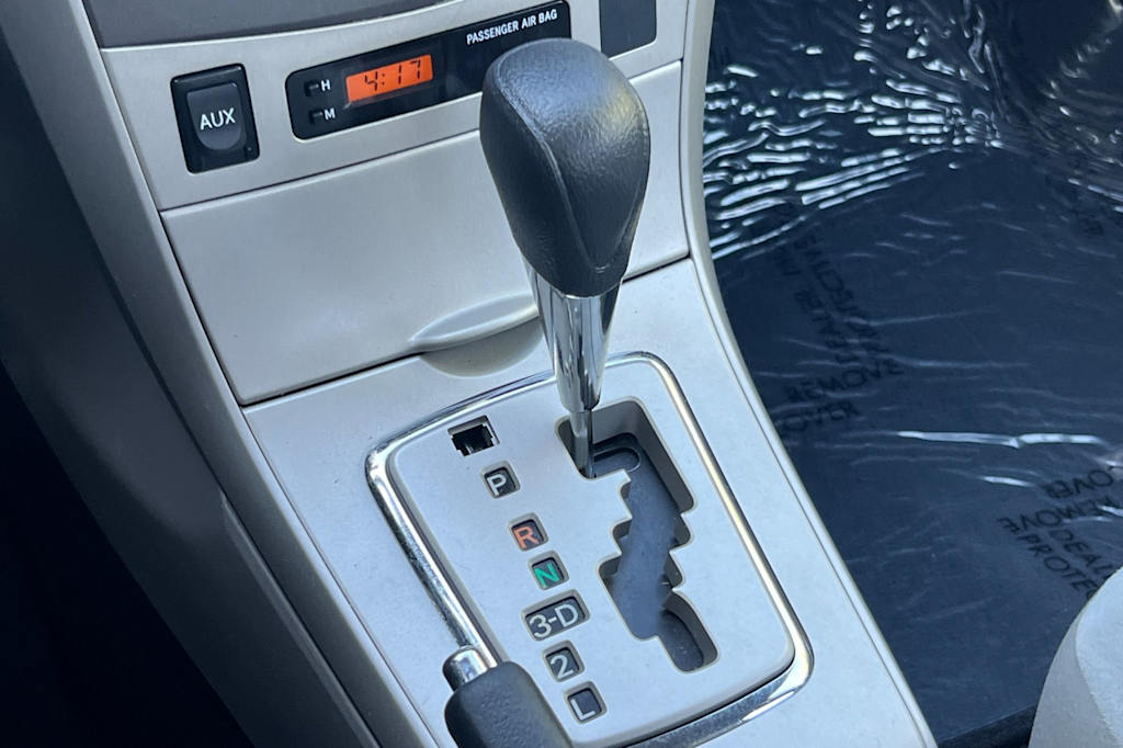 Thumbnail: 2011 Toyota Corolla - 13