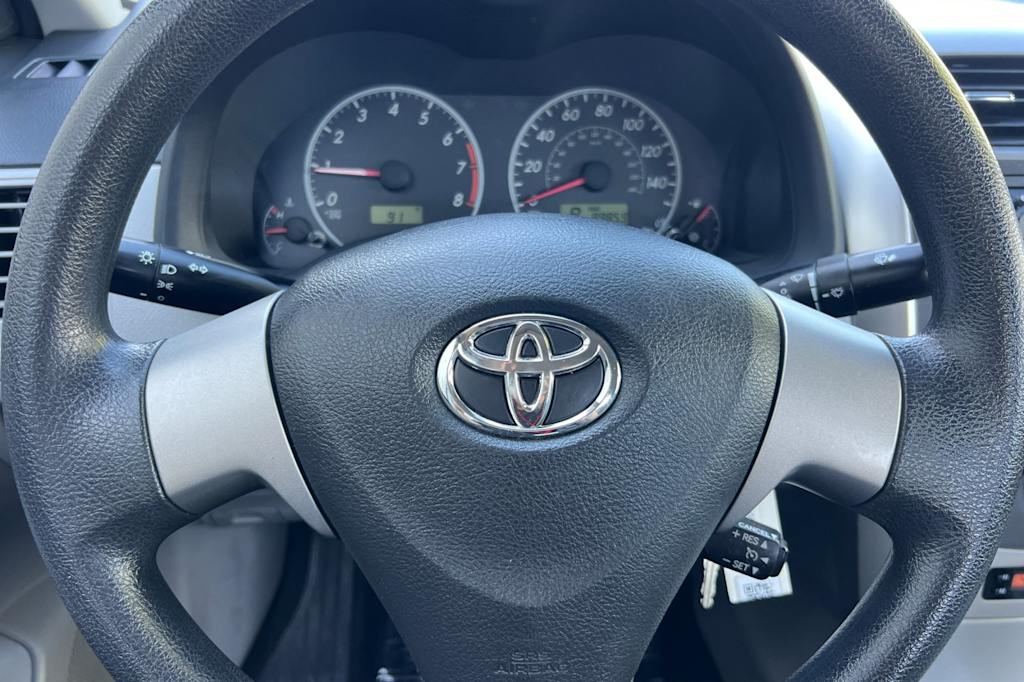 Thumbnail: 2011 Toyota Corolla - 26