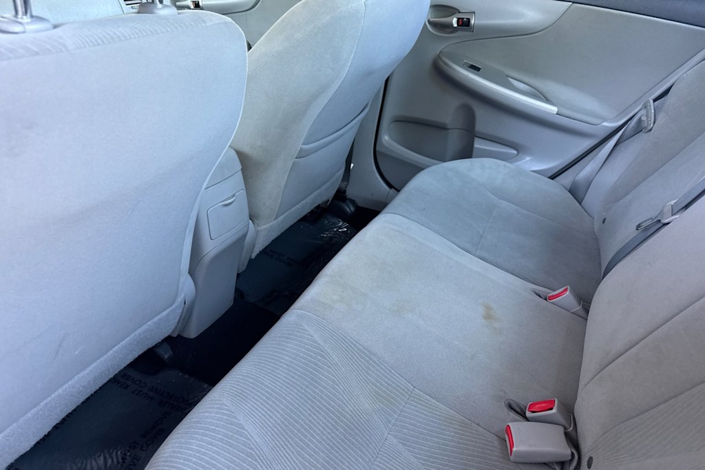 Thumbnail: 2012 Toyota Corolla - 10