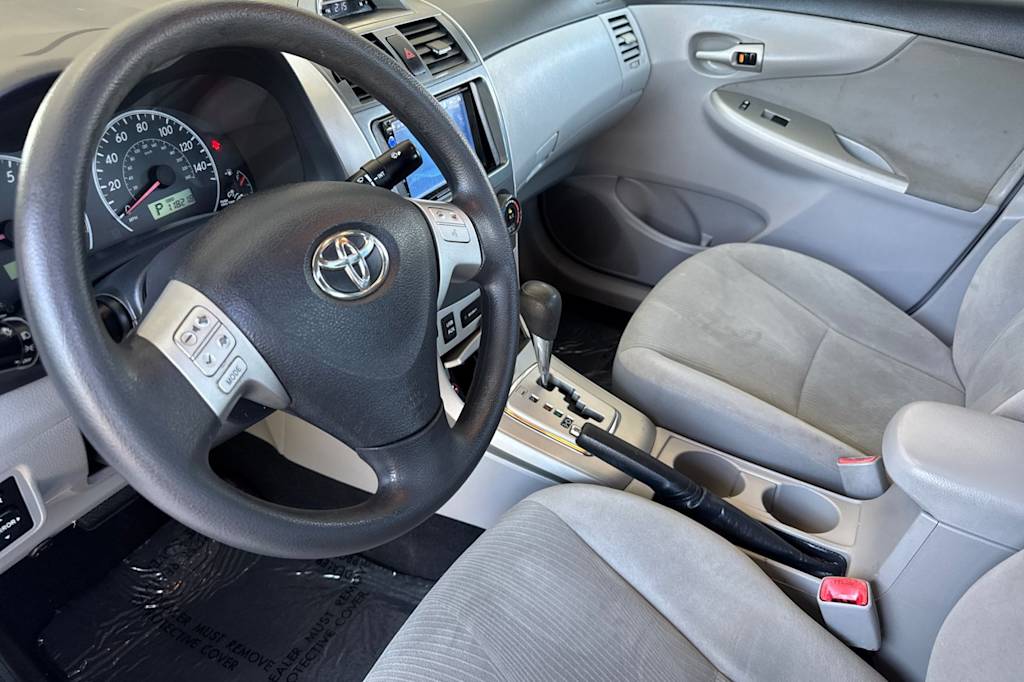 Thumbnail: 2012 Toyota Corolla - 9