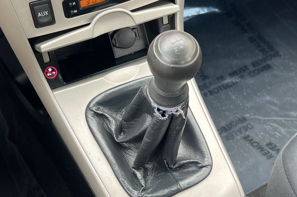 Thumbnail: 2010 Toyota Corolla - 14