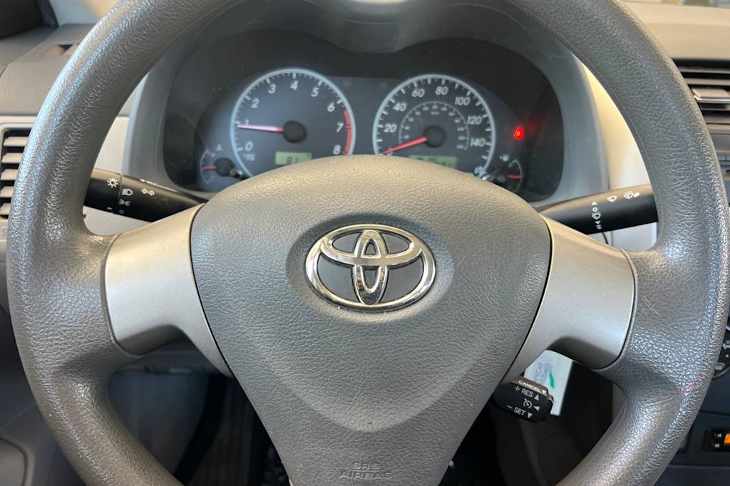 Thumbnail: 2010 Toyota Corolla - 25