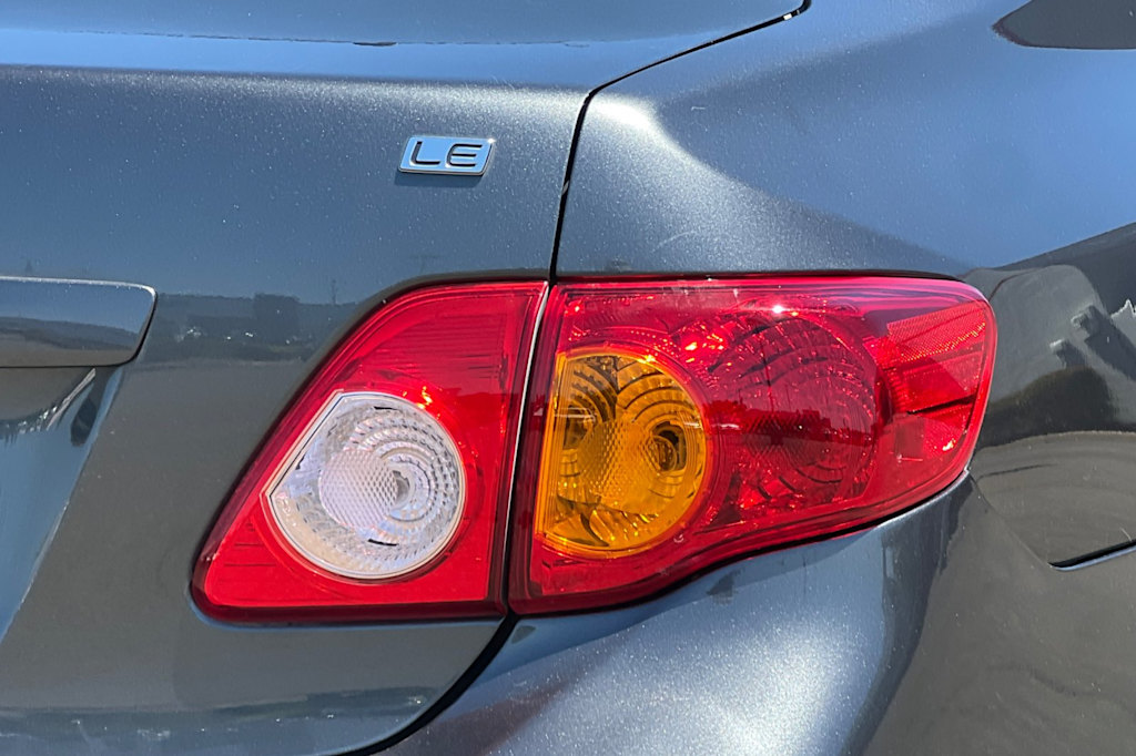 Thumbnail: 2010 Toyota Corolla - 29
