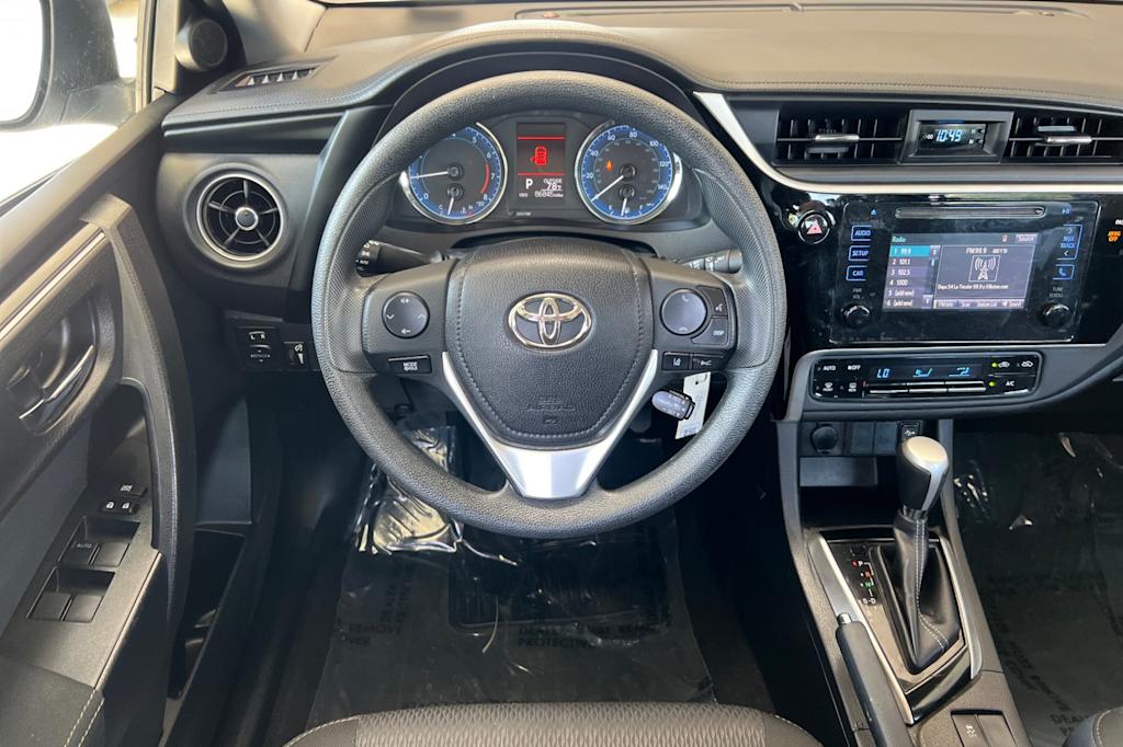 Thumbnail: 2017 Toyota Corolla - 11