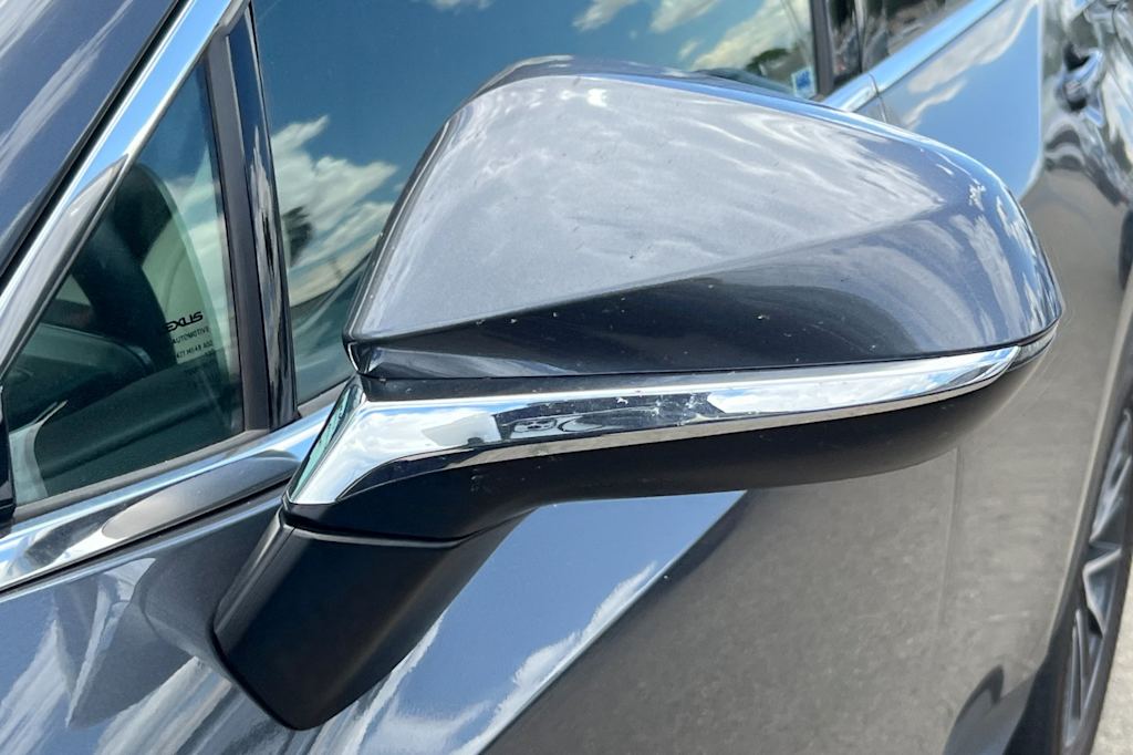 Thumbnail: 2024 Lexus ES - 12