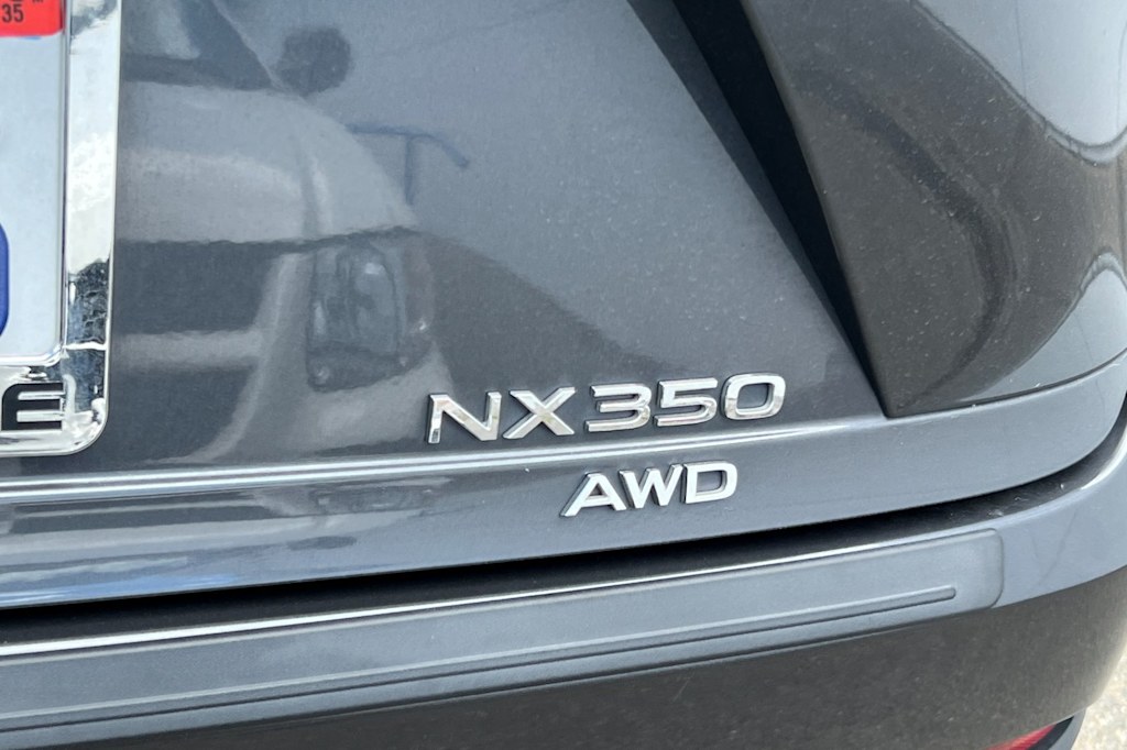 Thumbnail: 2024 Lexus ES - 5