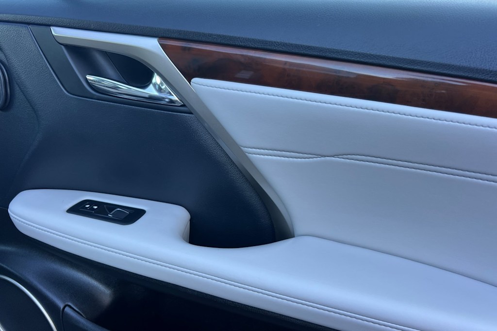 Thumbnail: 2019 Lexus RX - 24