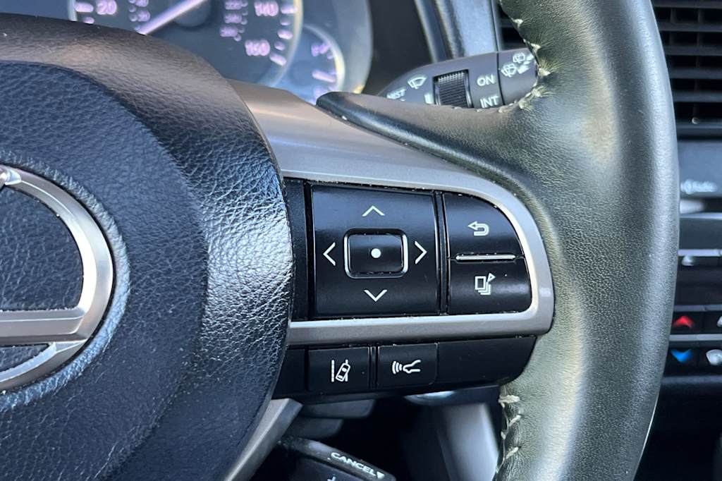 Thumbnail: 2019 Lexus RX - 32