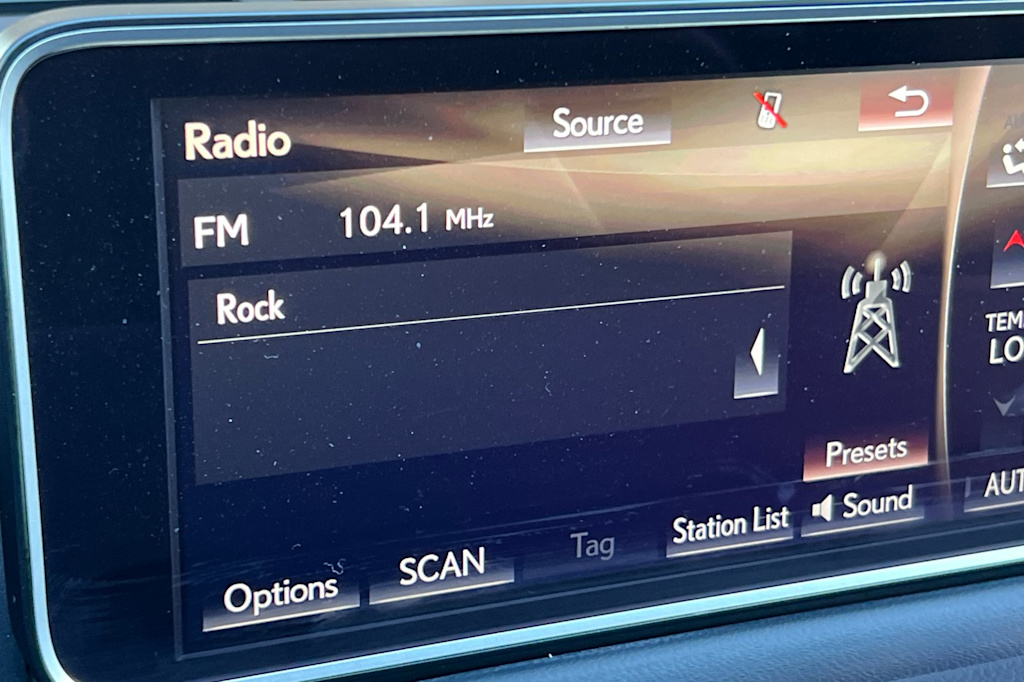 Thumbnail: 2019 Lexus RX - 13