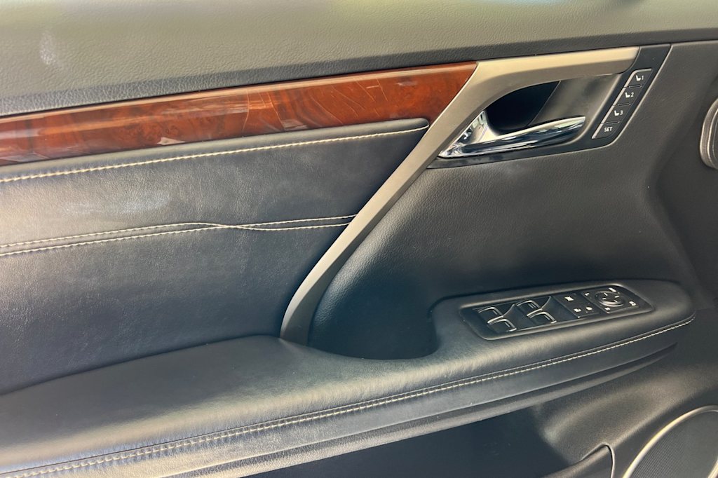 Thumbnail: 2016 Lexus RX - 20
