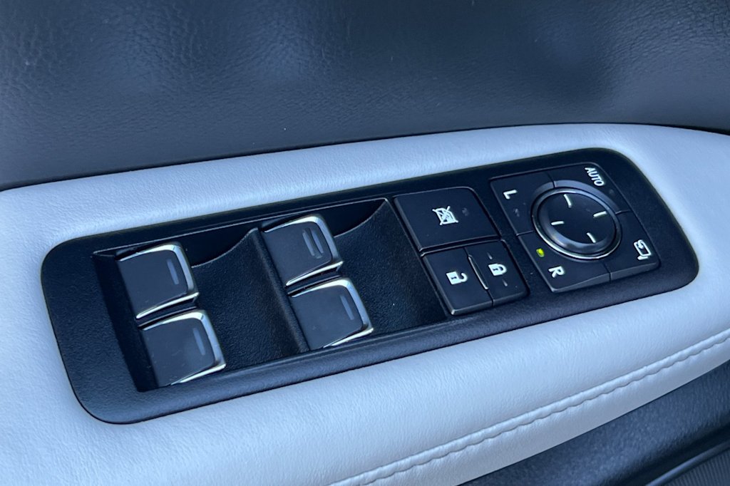 Thumbnail: 2017 Lexus RX - 21