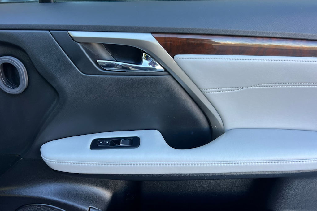 Thumbnail: 2017 Lexus RX - 24