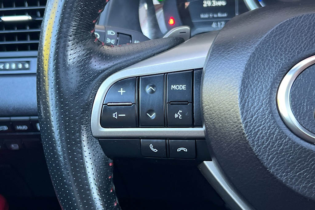 Thumbnail: 2022 Lexus RX - 32