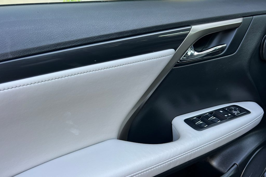 Thumbnail: 2017 Lexus RX - 21