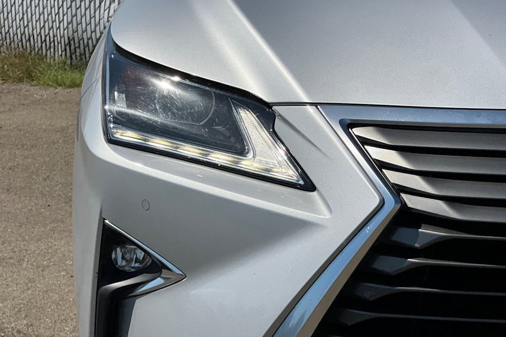 Thumbnail: 2018 Lexus RX - 18