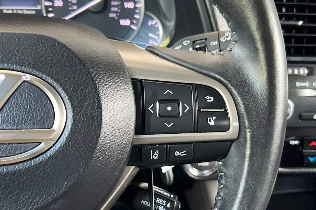 Thumbnail: 2018 Lexus RX - 31