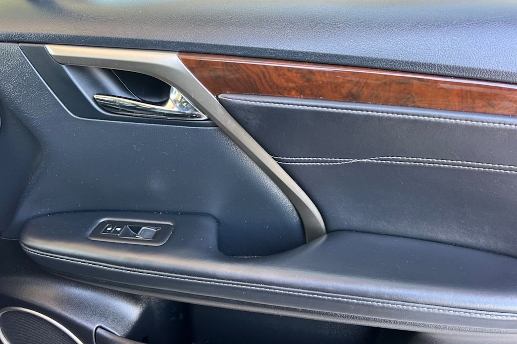 Thumbnail: 2019 Lexus RX - 25