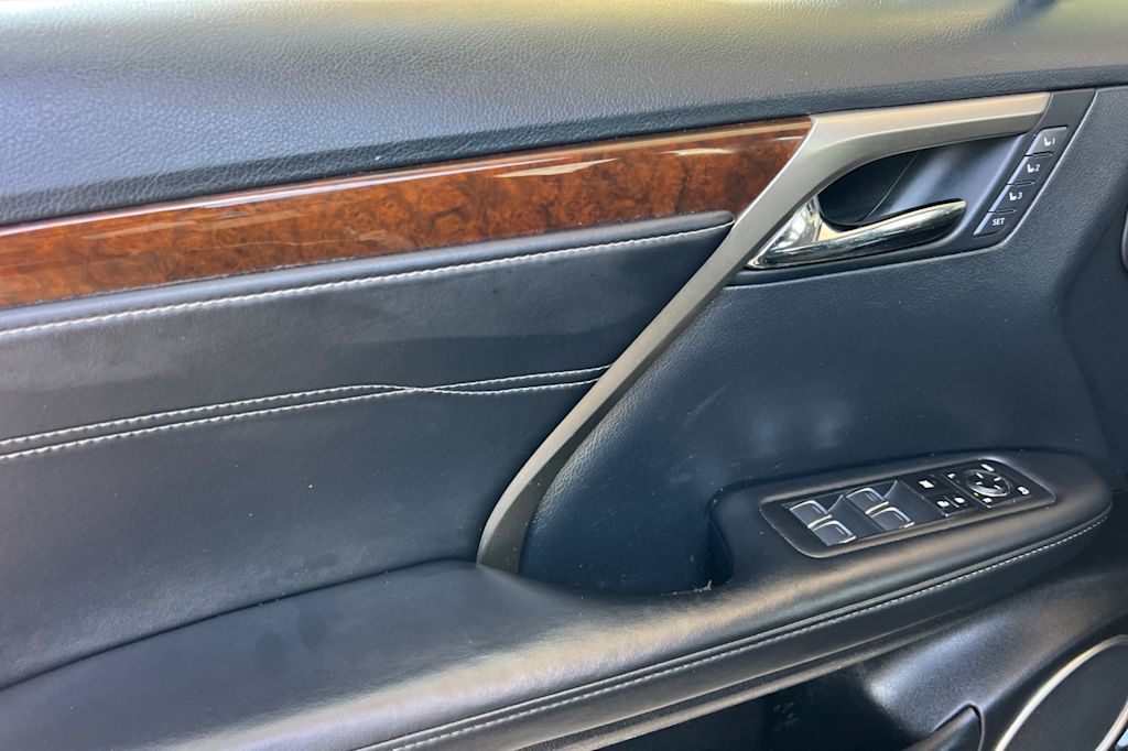 Thumbnail: 2019 Lexus RX - 21